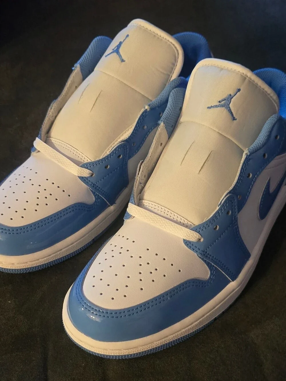 Jordan Low Blue & White University Blue Mens Size 8 New With No Box .